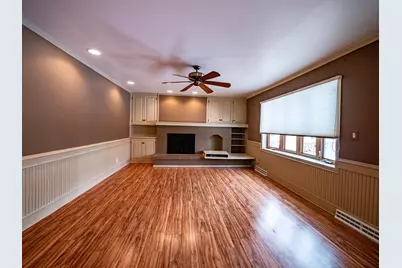 5872  Riverside Dr, Greendale, WI 53129 - Photo 11