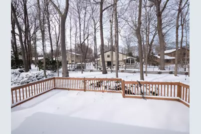 5872  Riverside Dr, Greendale, WI 53129 - Photo 21