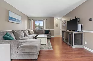 5835 Cambridge Cir, Racine, WI 53406 - Photo 7