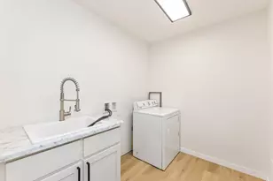 1902 Brooklyn Pl, Holmen, WI 54636 - Photo 27