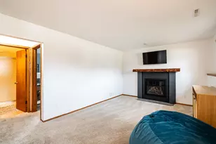 2713 Lancaster Dr, Waukesha, WI 53188 - Photo 15