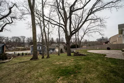 2713  Lancaster Dr, Waukesha, WI 53188 - Photo 33