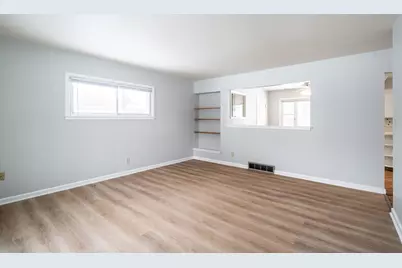 6541 N Fresno St, Milwaukee, WI 53224 - Photo 9