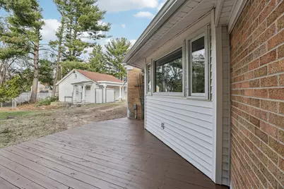 1939  Jackson St, Beloit, WI 53511 - Photo 37