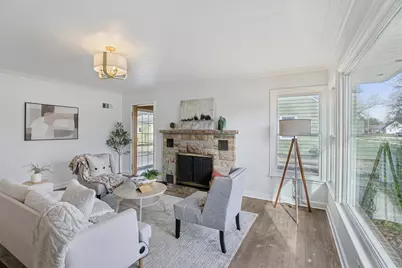 1939  Jackson St, Beloit, WI 53511 - Photo 5