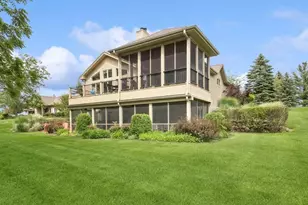 572 Trevino Dr, Geneva, WI 53147 - Photo 39