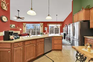 6423 Nature Dr, Racine, WI 53402 - Photo 9