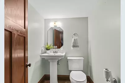 2735 S Greeley St, Milwaukee, WI 53207 - Photo 29