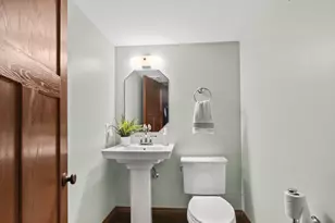 2735 S Greeley St, Milwaukee, WI 53207 - Photo 29