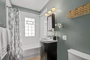 2735 S Greeley St, Milwaukee, WI 53207 - Photo 19