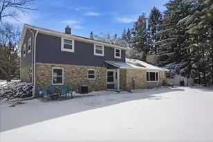 10726 Crestview Dr, Cedarburg, WI 53012 - Photo 41