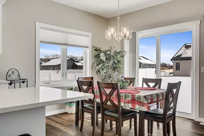 733  Crockett Dr, Holmen, WI 54636 - Photo 11