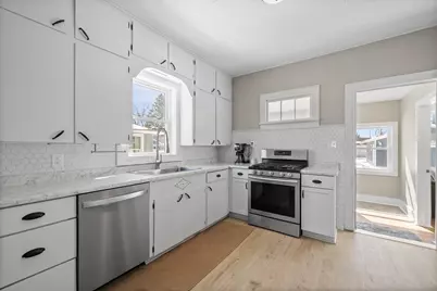 410 E Geneva St, Delavan, WI 53115 - Photo 23