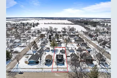 410 E Geneva St, Delavan, WI 53115 - Photo 57