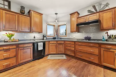 W360N7572  Thomas Dr, Oconomowoc, WI 53066 - Photo 13