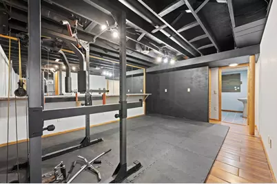 5070 S 69th St, Greenfield, WI 53220 - Photo 23