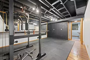 5070 S 69th St, Greenfield, WI 53220 - Photo 23