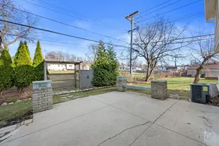 5070 S 69th St, Greenfield, WI 53220 - Photo 35