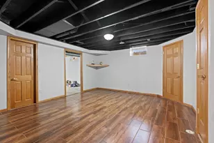 5070 S 69th St, Greenfield, WI 53220 - Photo 25