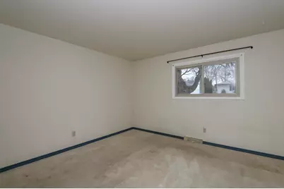 2113  Garven Ct, Waukesha, WI 53188 - Photo 19