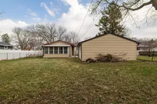 2113 Garven Ct, Waukesha, WI 53188 - Photo 37