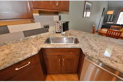 4224 N Circle Dr, Racine, WI 53405 - Photo 15