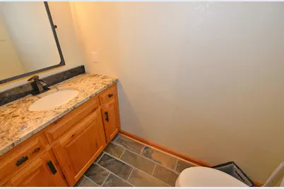 4224 N Circle Dr, Racine, WI 53405 - Photo 37