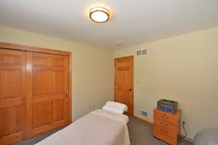 4224 N Circle Dr, Racine, WI 53405 - Photo 25