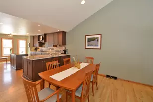 4224 N Circle Dr, Racine, WI 53405 - Photo 7