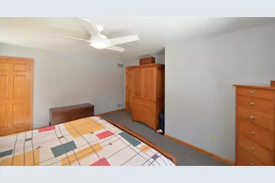 4224 N Circle Dr, Racine, WI 53405 - Photo 19