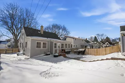 7026 W Dreyer Pl, West Allis, WI 53219 - Photo 27