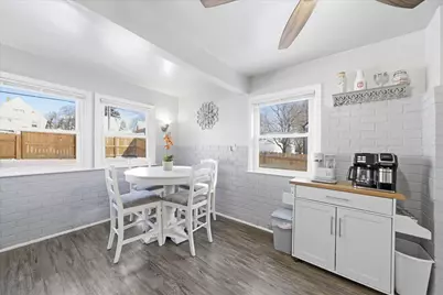 7026 W Dreyer Pl, West Allis, WI 53219 - Photo 11