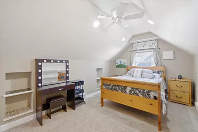 7026 W Dreyer Pl, West Allis, WI 53219 - Photo 17