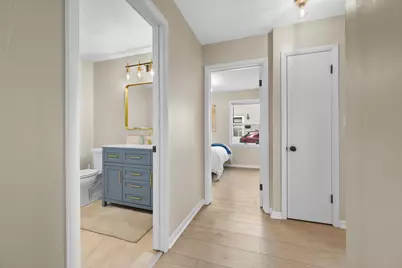 837 S 121st St, West Allis, WI 53214 - Photo 7