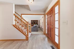 N53W14023 Invery Dr, Menomonee Falls, WI 53051 - Photo 9