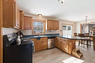 N53W14023 Invery Dr, Menomonee Falls, WI 53051 - Photo 3