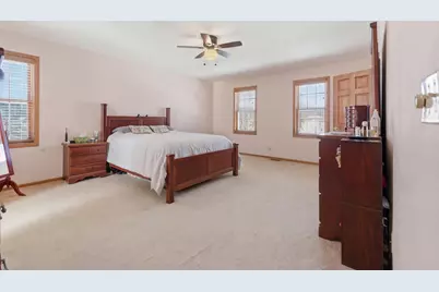 N53W14023  Invery Dr, Menomonee Falls, WI 53051 - Photo 15