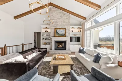 20285  Newport Ln, Brookfield, WI 53045 - Photo 9