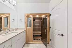 20285 Newport Ln, Brookfield, WI 53045 - Photo 51