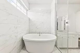 20285 Newport Ln, Brookfield, WI 53045 - Photo 29