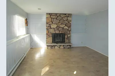 15875 W Marietta Dr, New Berlin, WI 53151 - Photo 7