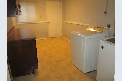 15875 W Marietta Dr, New Berlin, WI 53151 - Photo 5