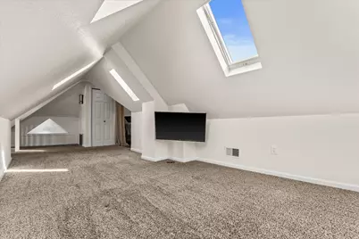 1725 N Astor St, Milwaukee, WI 53202 - Photo 23