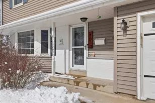 2103 Empire Dr, Waukesha, WI 53186 - Photo 31