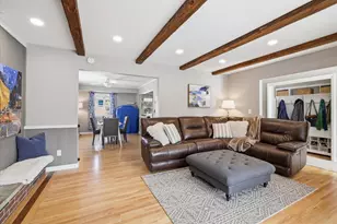 2103 Empire Dr, Waukesha, WI 53186 - Photo 9