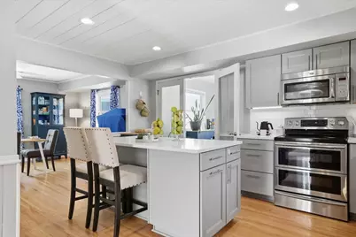 2103  Empire Dr, Waukesha, WI 53186 - Photo 5