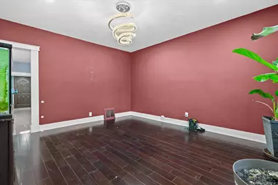 2715 S 14th St, Milwaukee, WI 53215 - Photo 5