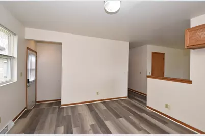 3042  Hamlin St, Racine, WI 53403 - Photo 11