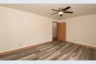 3042  Hamlin St, Racine, WI 53403 - Photo 15