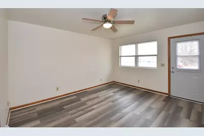 3042  Hamlin St, Racine, WI 53403 - Photo 7